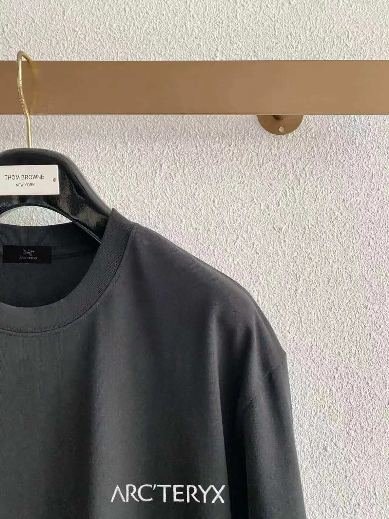 Arc’ter/ + New Arrival ， ， ， ， T Same Style。 :Black White Blue Gray Size:S（90-130 ） M（125-140 ） L（135-160 ） XL（160-180 ） XXL（180 ）